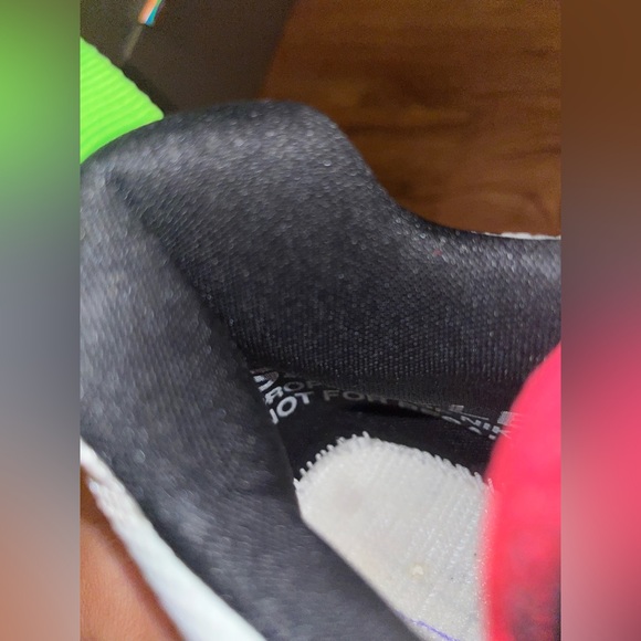 Jordan Zoom 92 Sail Flash Crimson Electric Green sample main image 11